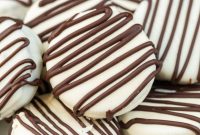 Decadent White Chocolate Oreos