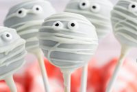 Whip Up Spooktacular Mummy Cake Pops