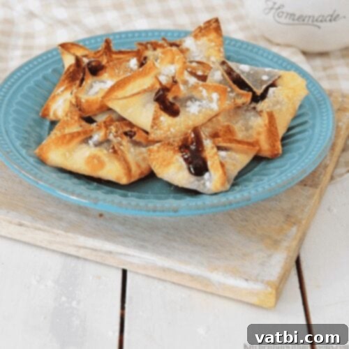 27 Deliciously Easy Blueberry Desserts 8 A plate of pastry