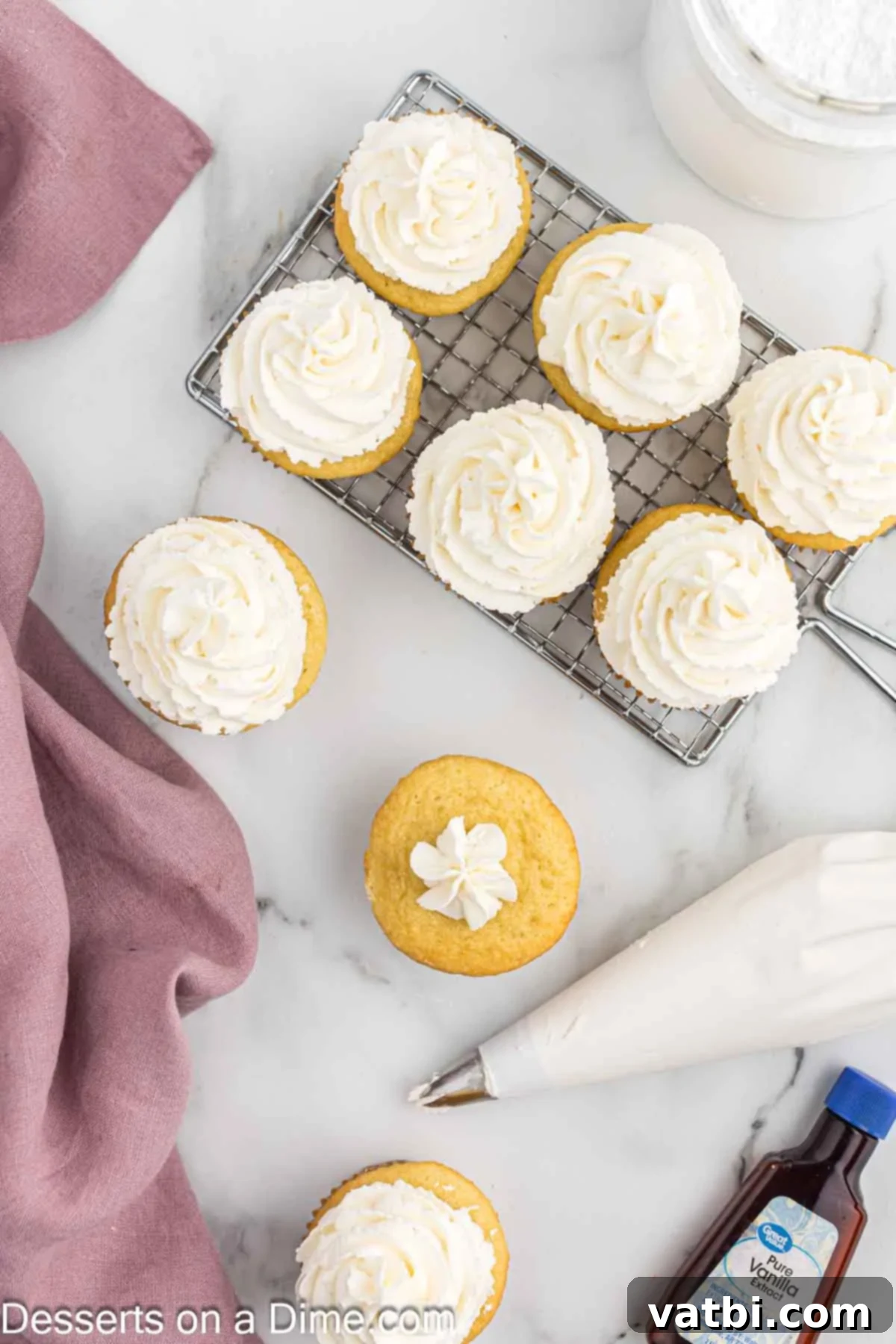 Cupcakes decorated with frosting. 