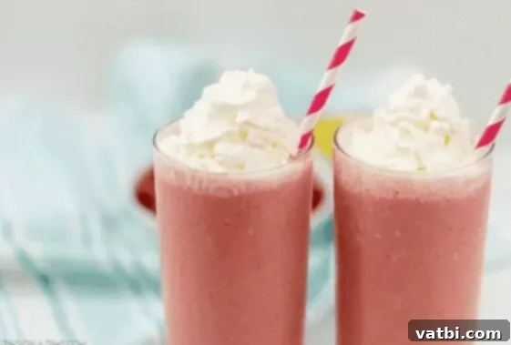 37 Delicious Strawberry Desserts 6 img 35149 28