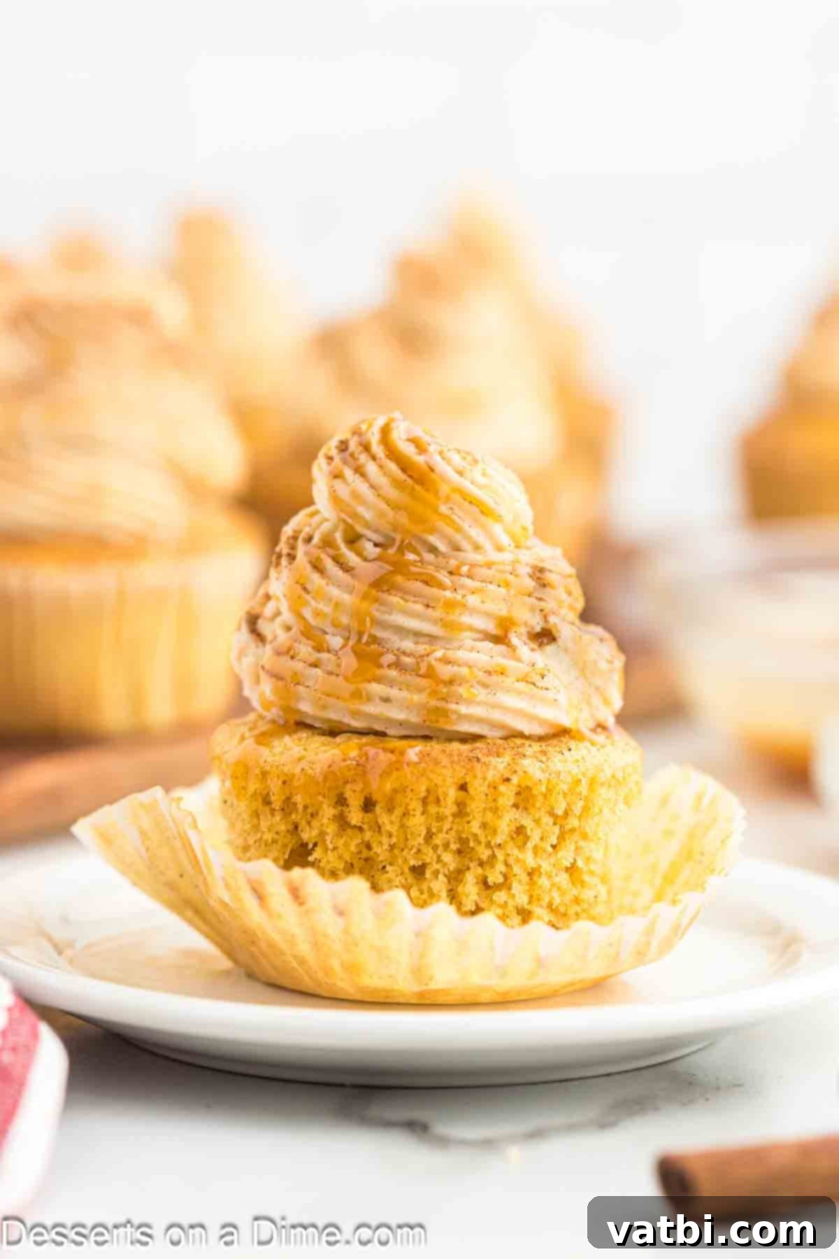 Apple Crumble Cupcakes 9 Apple pie cupcakes beautifully frosted with buttercream, topped with caramel drizzle and cinnamon.