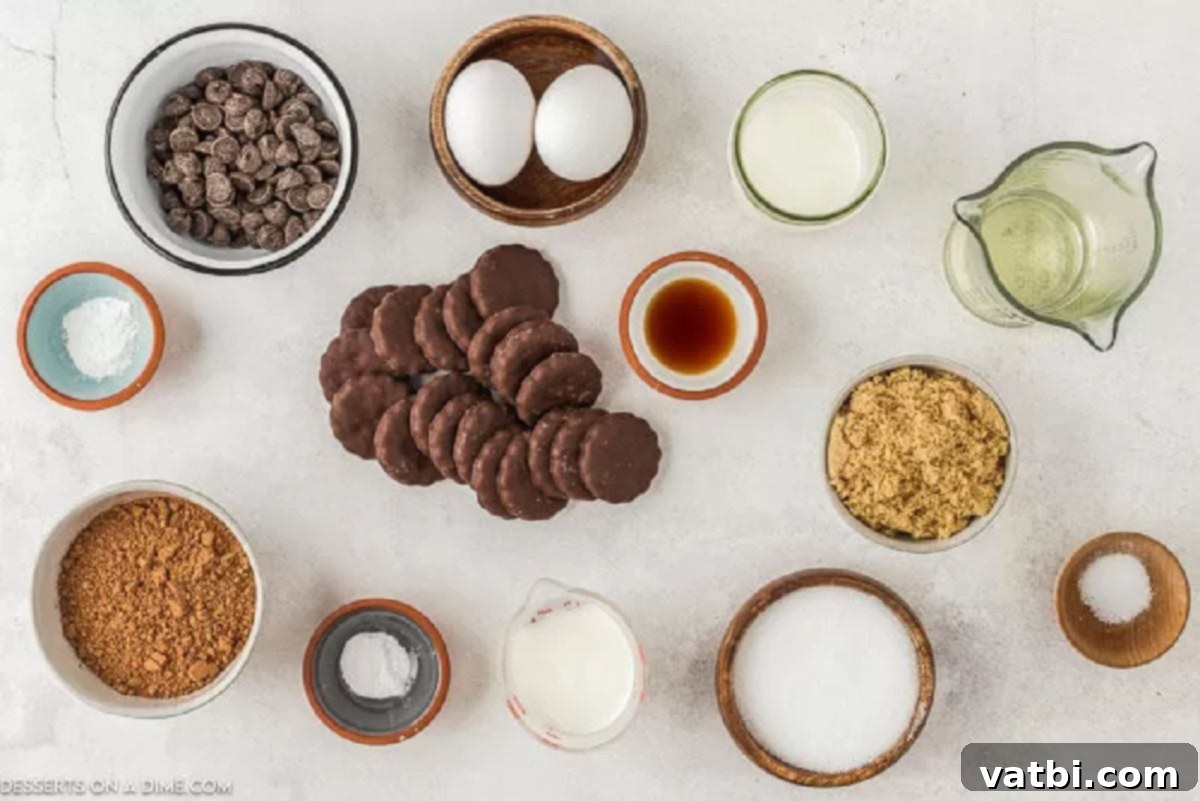 Mint and chocolate combine to make this tasty Thin mint cupcakes recipe. Every bite is amazing with chocolate ganache, mint icing and more. 